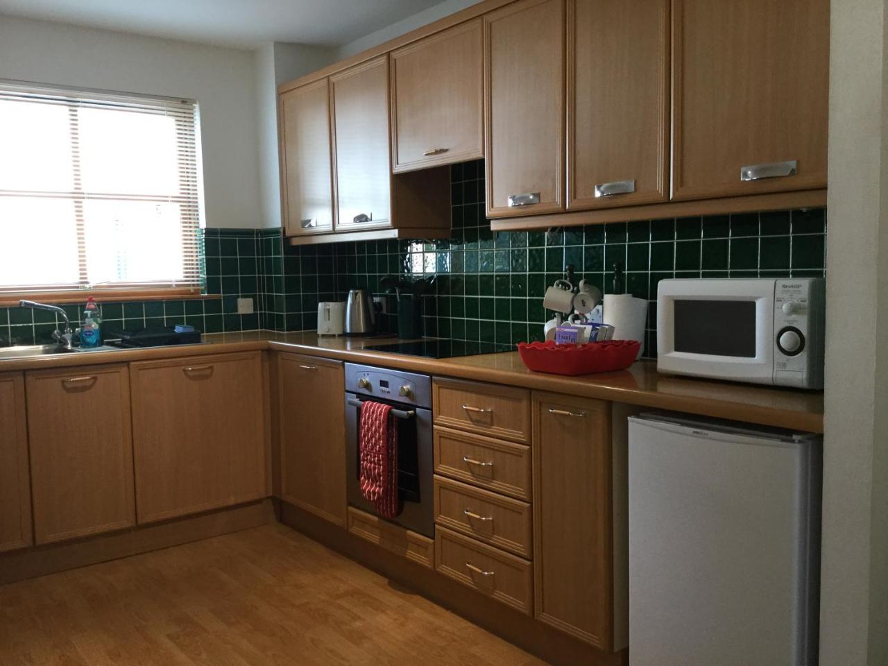 Two-Bedroom Apartment - Golf View Free Parking Inverness Exterior photo